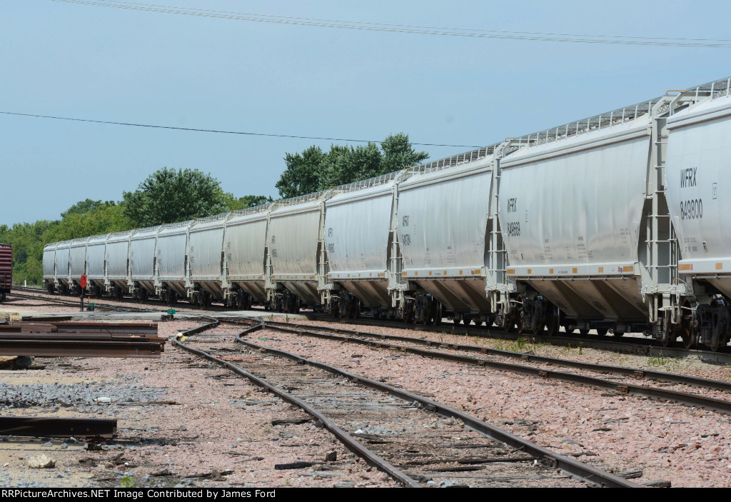 CN 2582 East